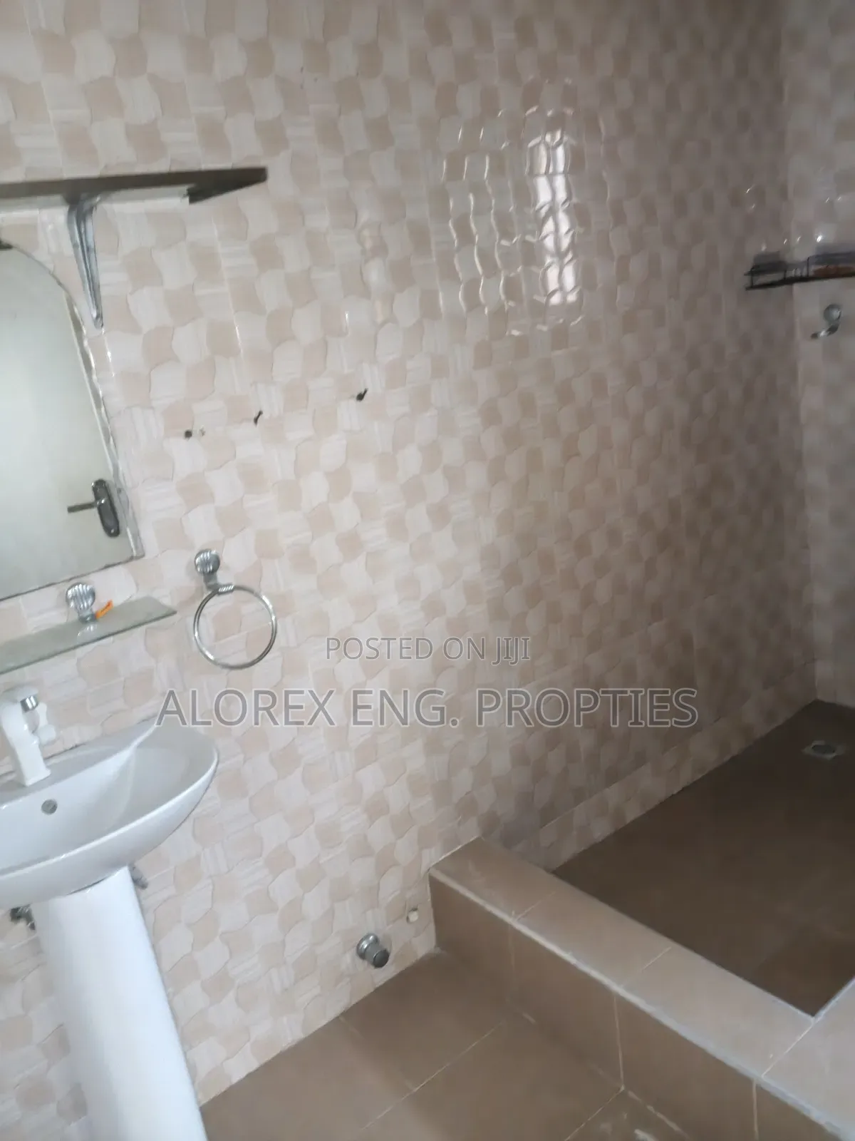 3bdrm House in Teiman, Oyarifa for rent in Oyarifa