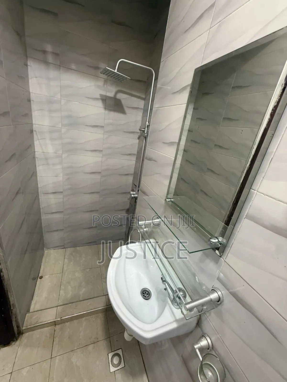 4bdrm House in East Legon for sale in East Legon