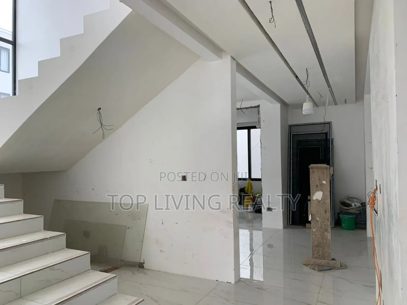 4bdrm Townhouse/Terrace in Mempeasem, East Legon for sale in East Legon