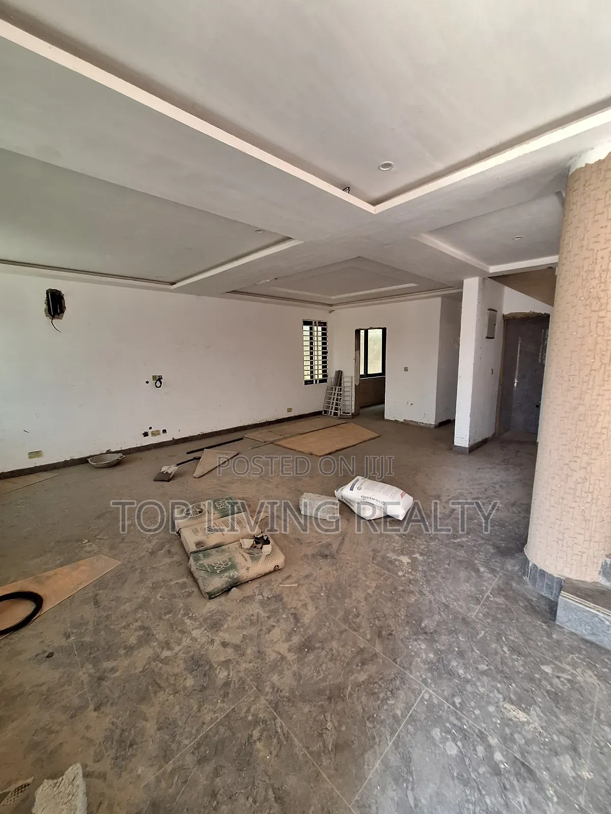 4bdrm Townhouse/Terrace in Legon Hills, Ashaley Botwe for sale in Ashaley Botwe