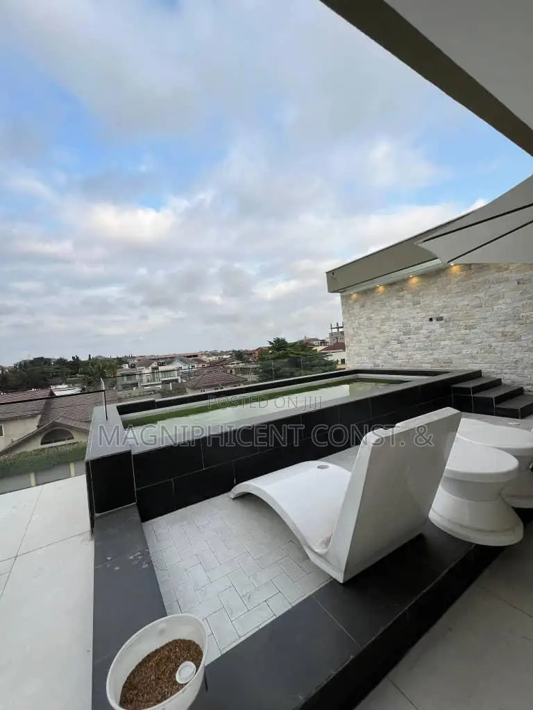 5bdrm Mansion in Magnificent Estate, Cantonments for sale in Cantonments