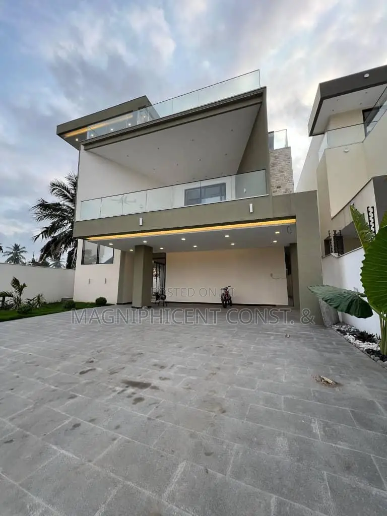 5bdrm Mansion in Magnificent Estate, Cantonments for sale in Cantonments