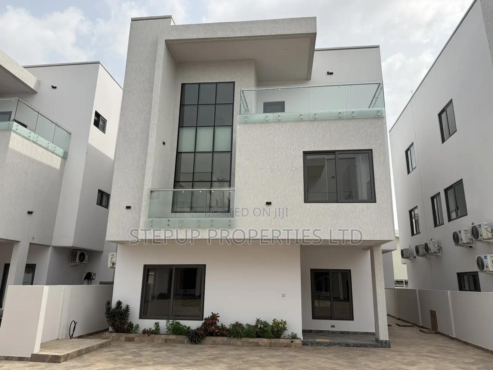 4bdrm Townhouse / Terrace in East Legon for rent in East Legon