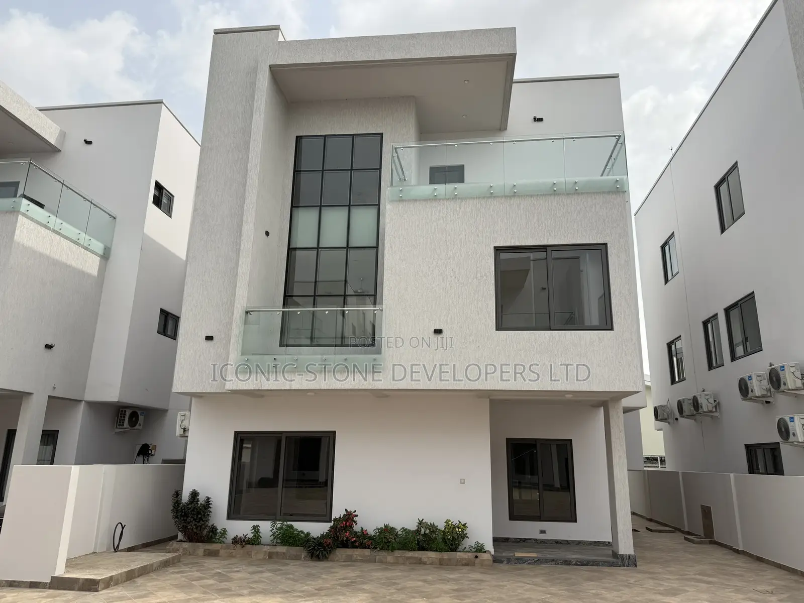 4bdrm Townhouse / Terrace in East Legon for rent in East Legon