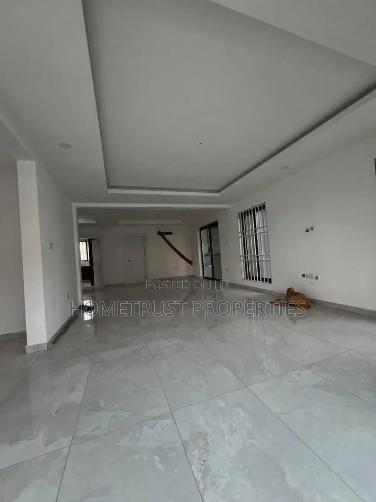 4bdrm Duplex in Hometrust Properties, A&C Mall Area for sale in A&C Mall Area