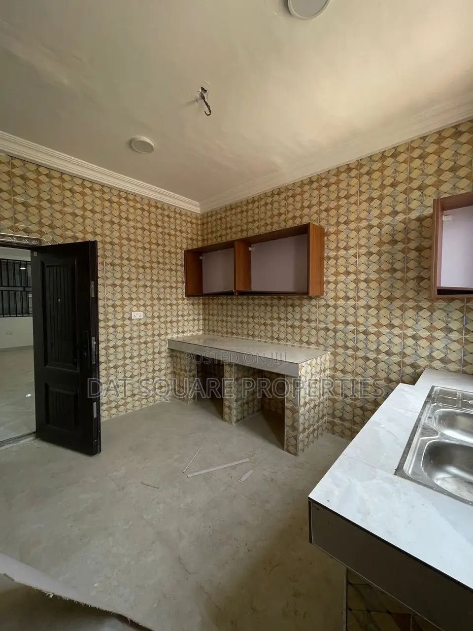 2bdrm Apartment in Anyaa School for rent in Anyaa