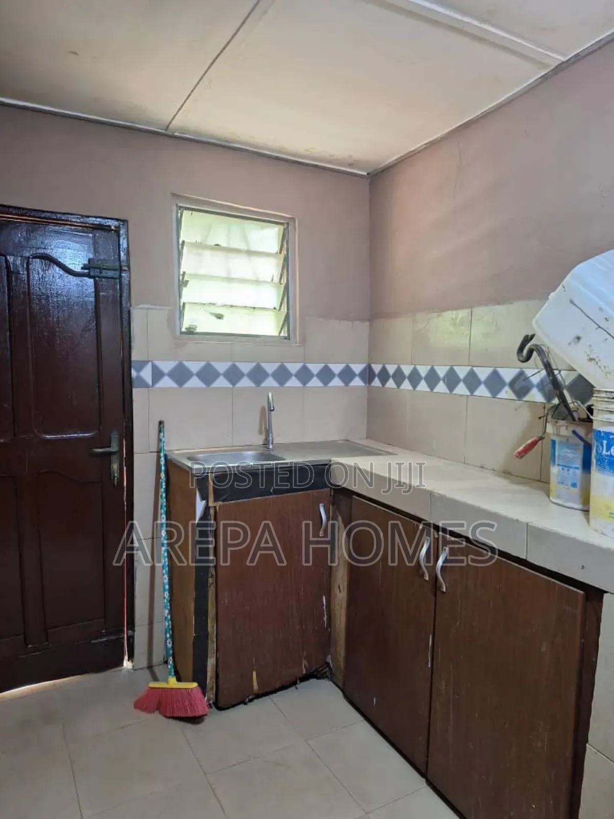 2bdrm Apartment in Arepa Homes, Agbogba for rent in Agbogba