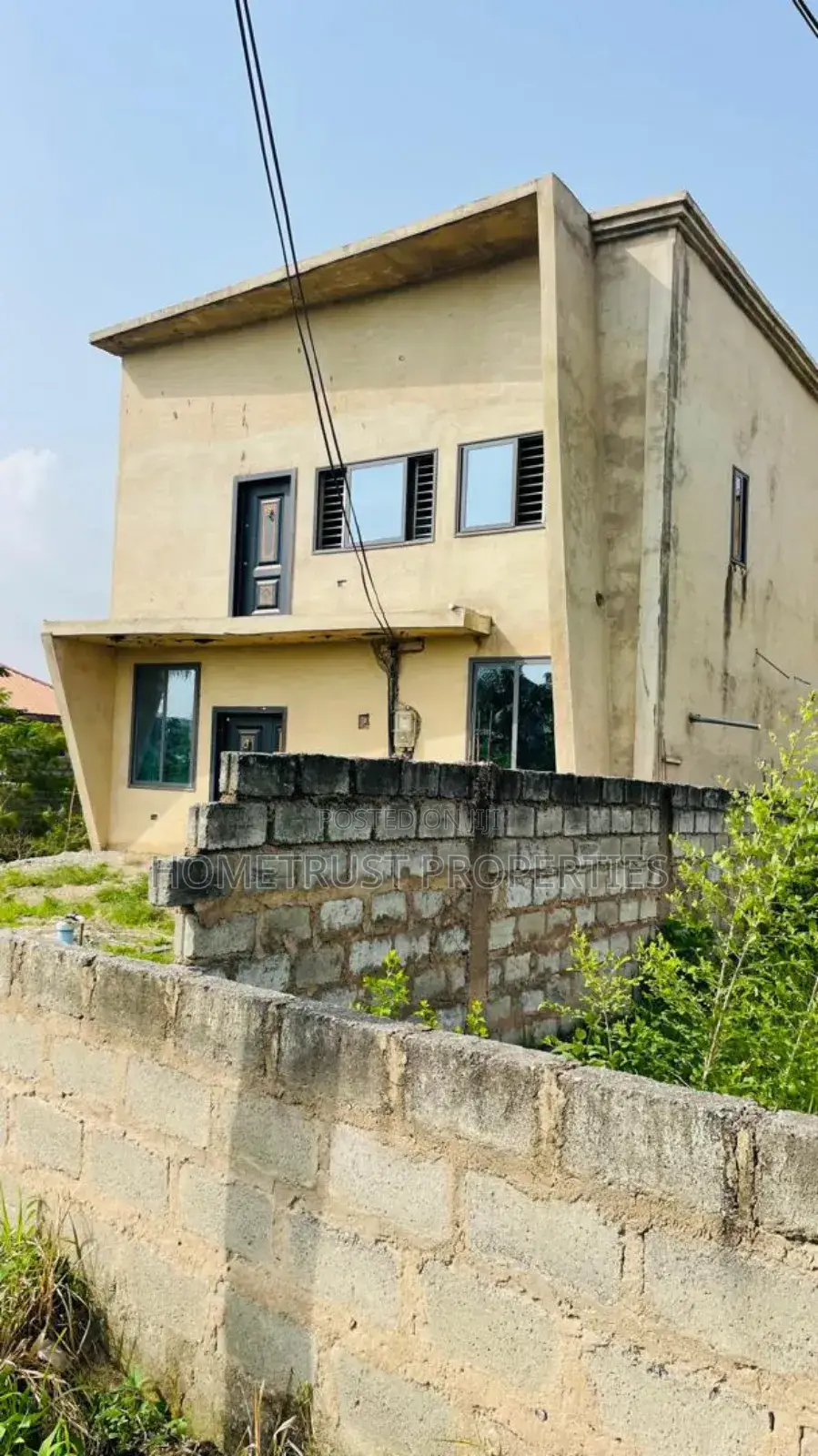 5bdrm Duplex in Hometrust Properties, Pokuase for sale in Pokuase