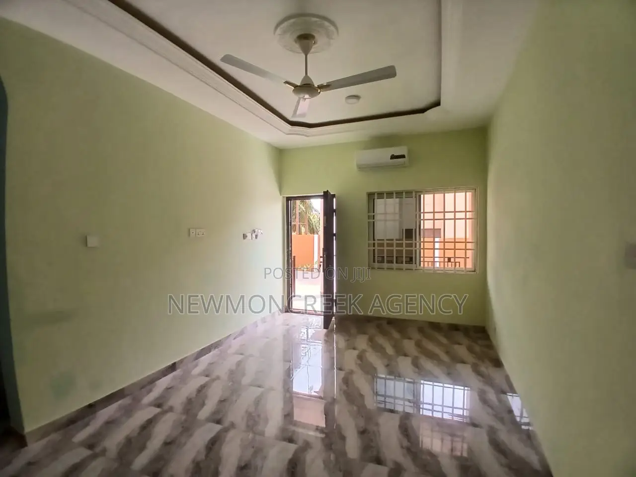 2bdrm Block of Flats in Ashiyie Fulani, Adenta for rent in Adenta