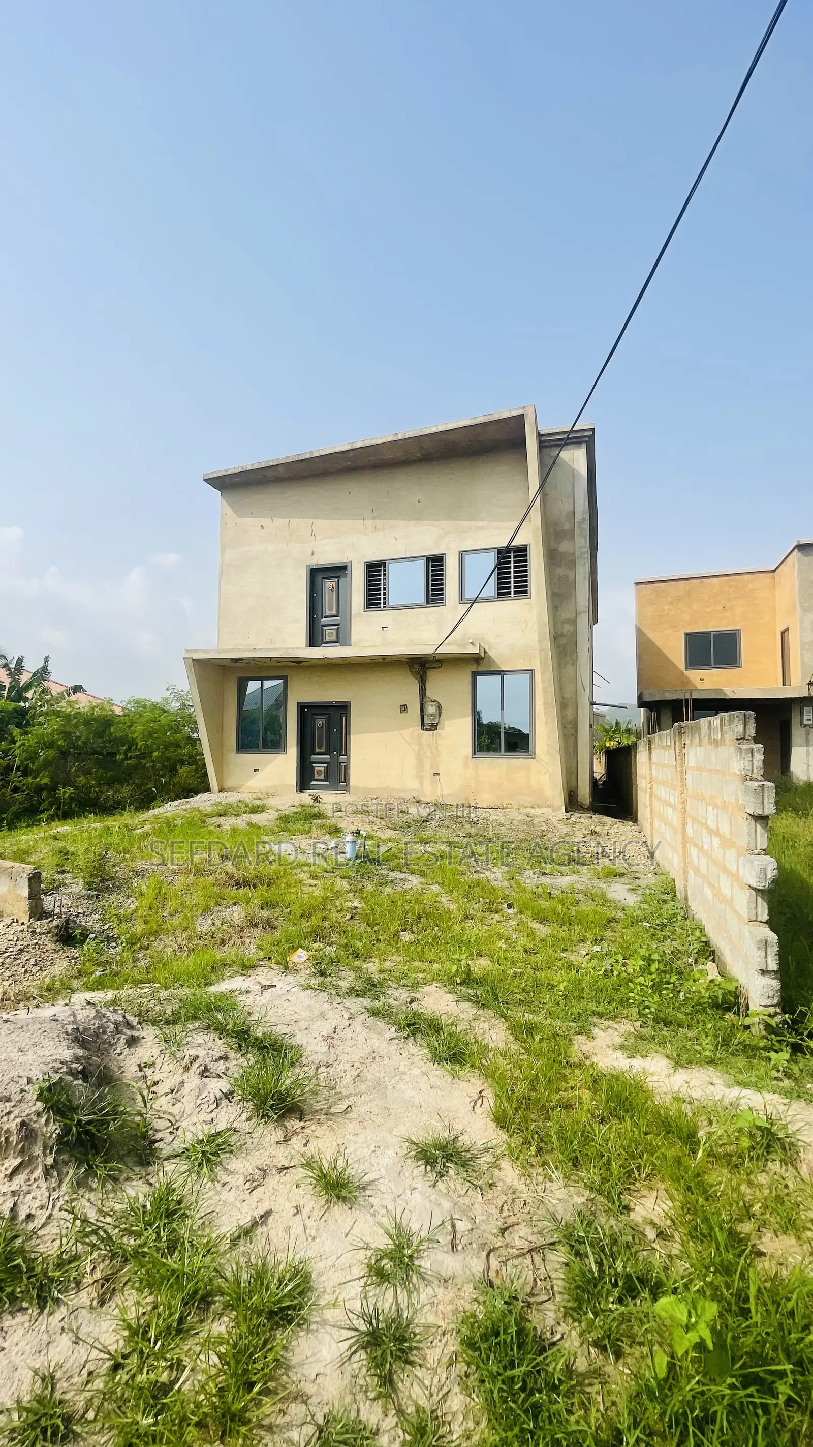 5bdrm Duplex in Pokuase for sale in Pokuase