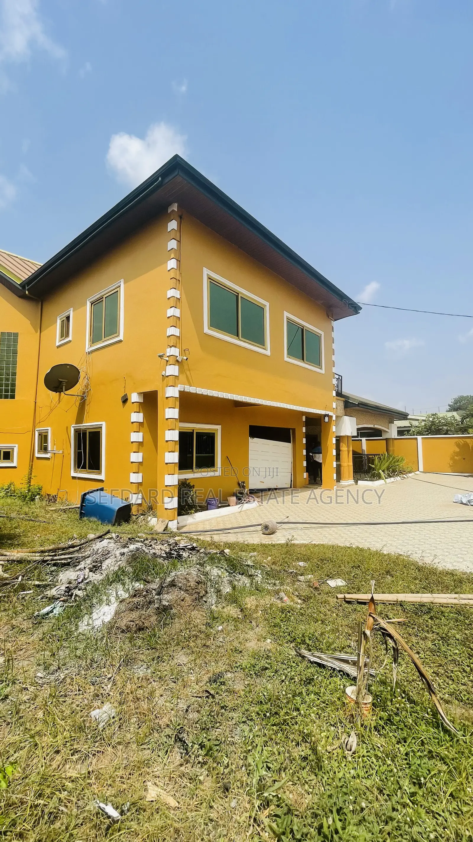 6bdrm House in Adenta for sale in Adenta