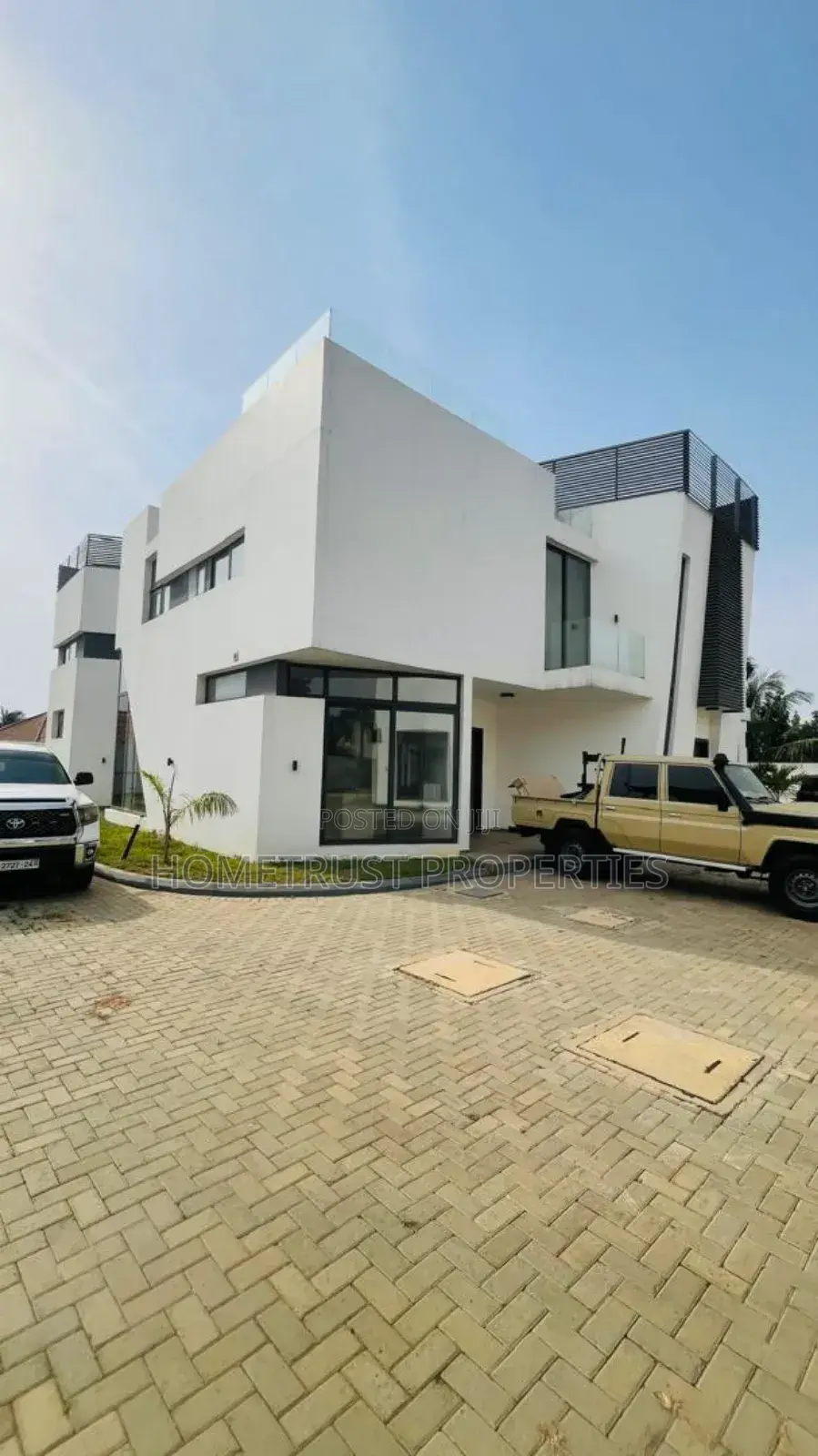 2bdrm Duplex in Hometrust Properties, North Legon for sale in North Legon
