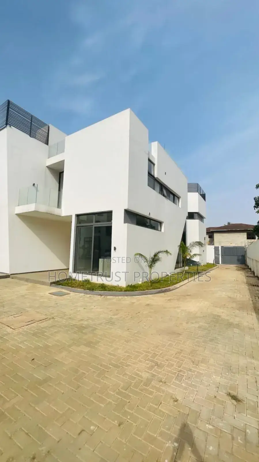 2bdrm Duplex in Hometrust Properties, North Legon for sale in North Legon