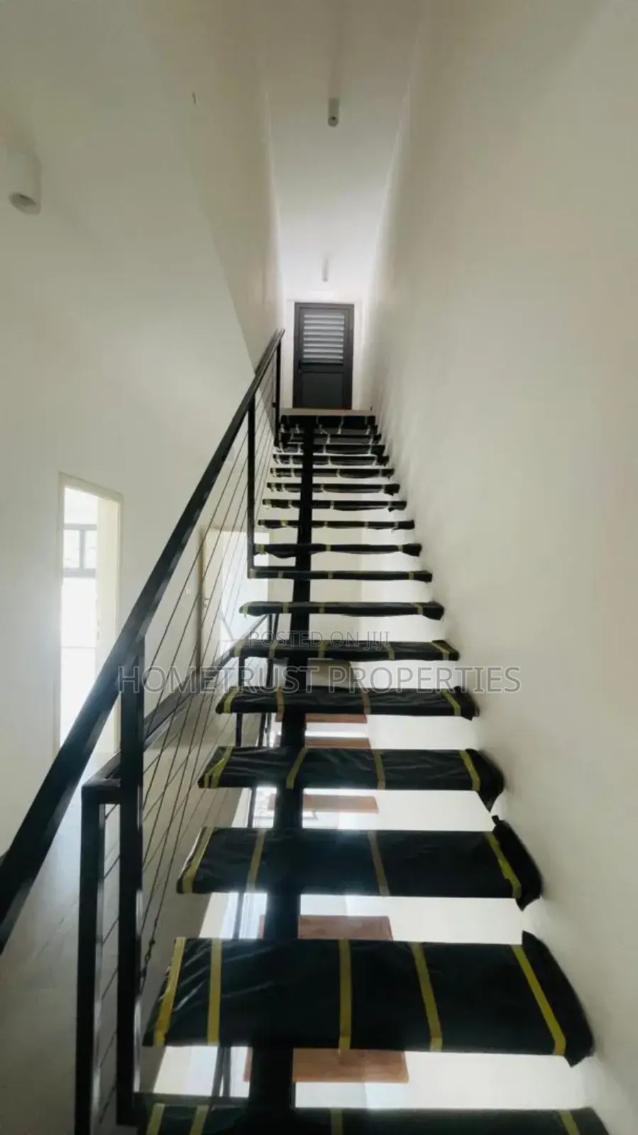 2bdrm Duplex in Hometrust Properties, North Legon for sale in North Legon