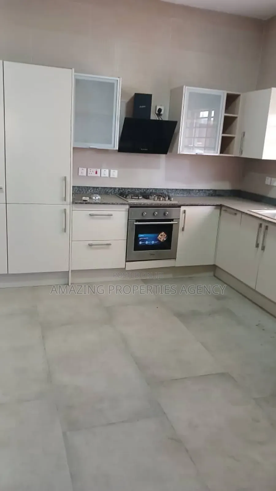 4bdrm House in Spintex Road, Baatsona Total for rent in Baatsona Total