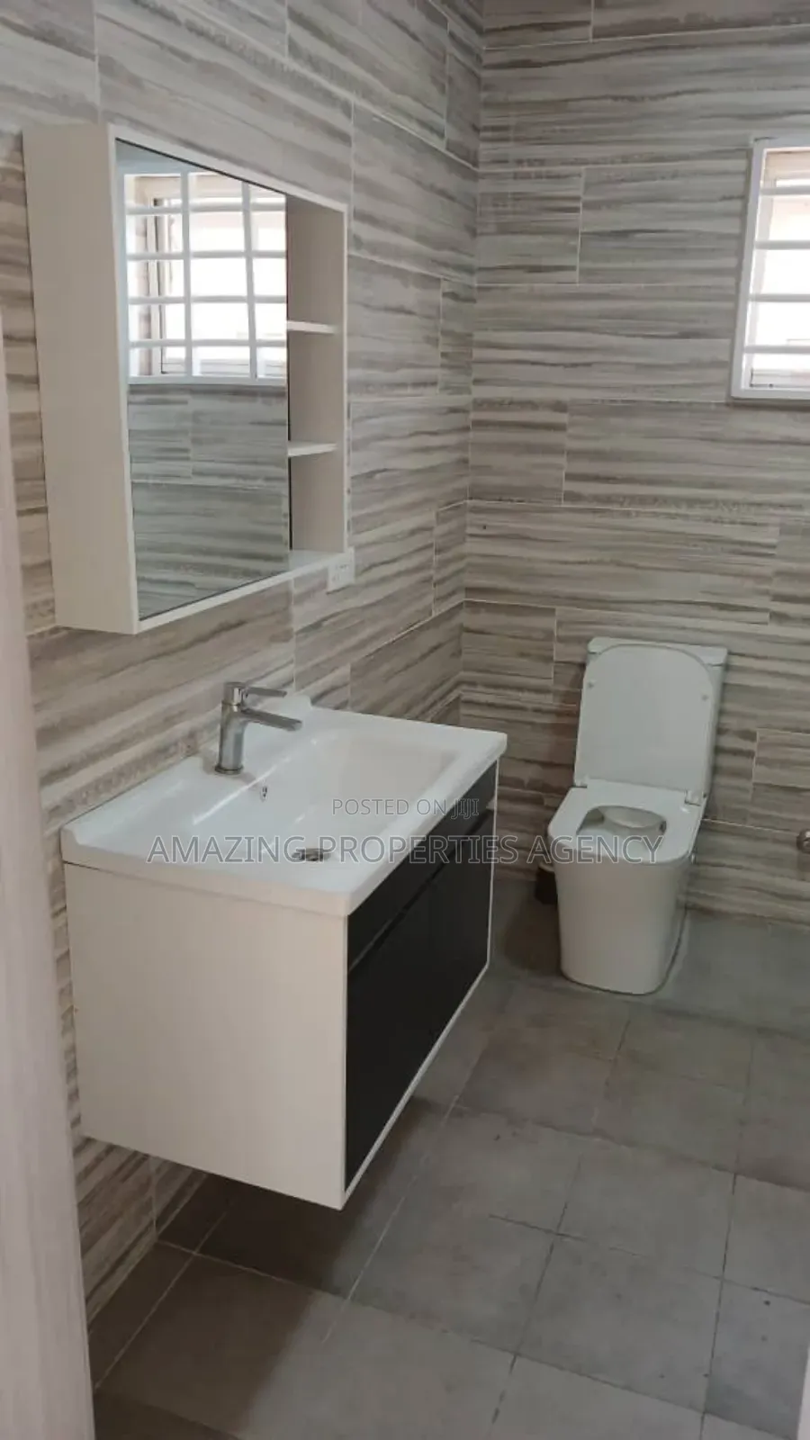 4bdrm House in Spintex Road, Baatsona Total for rent in Baatsona Total