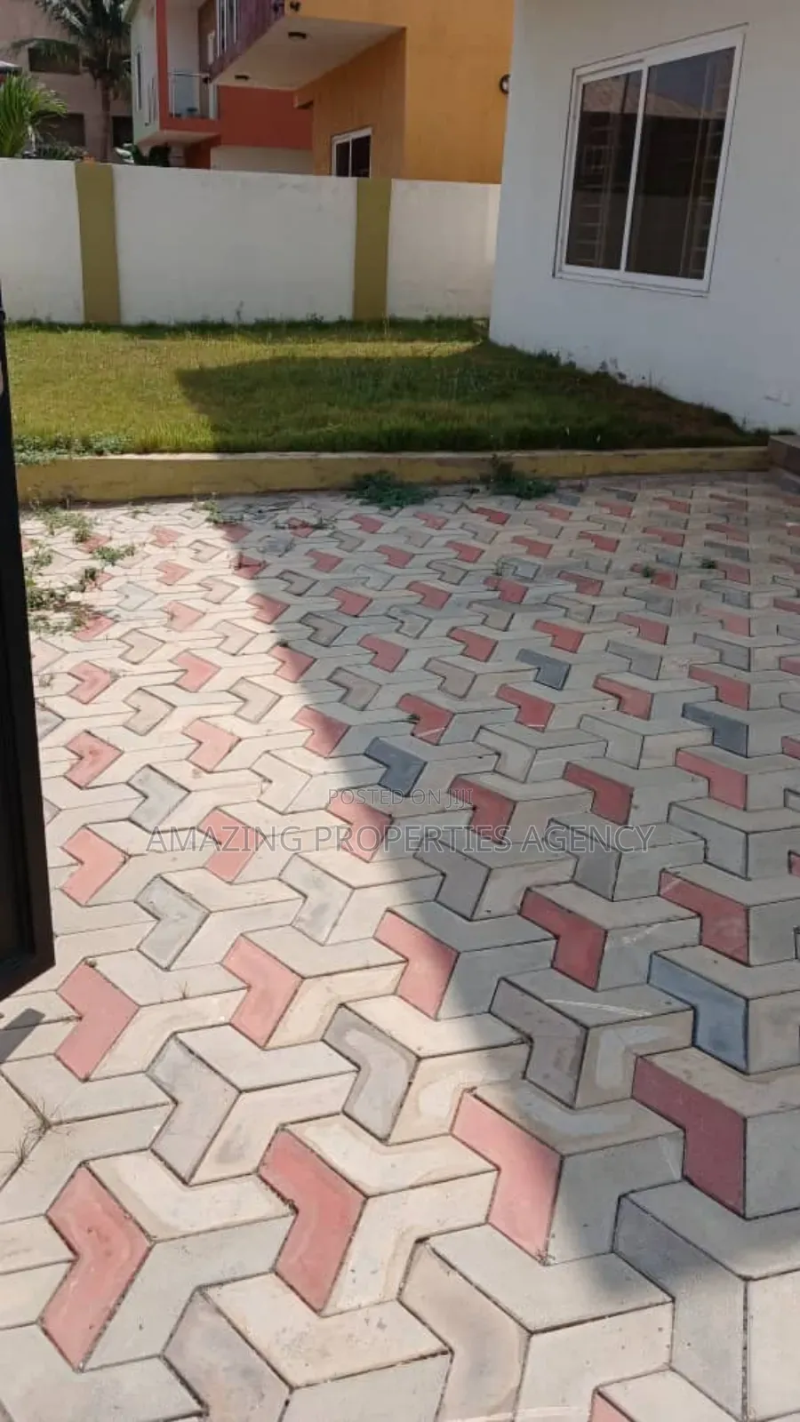 4bdrm House in Spintex Road, Baatsona Total for rent in Baatsona Total