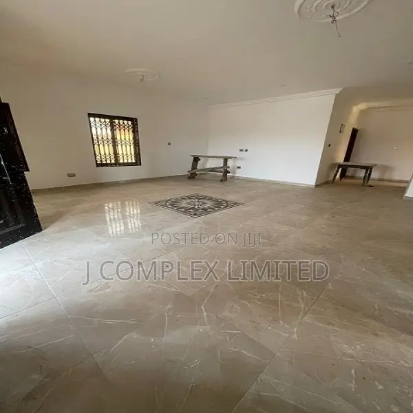 3bdrm Apartment in North Ridge for rent in North Ridge