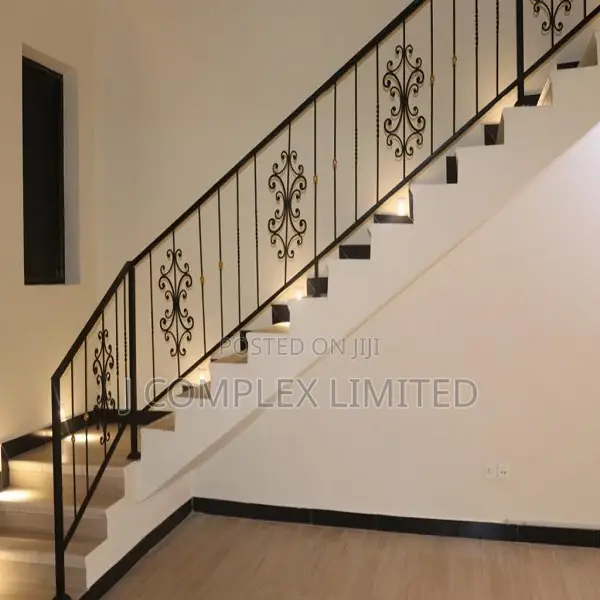 4bdrm House in North Ridge for sale in North Ridge
