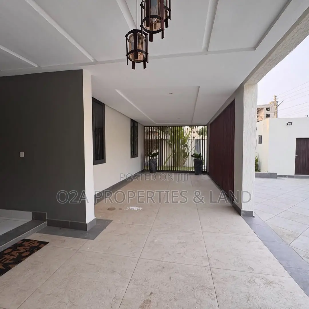 6bdrm House in Spintex, Manet Court for sale in Manet Court
