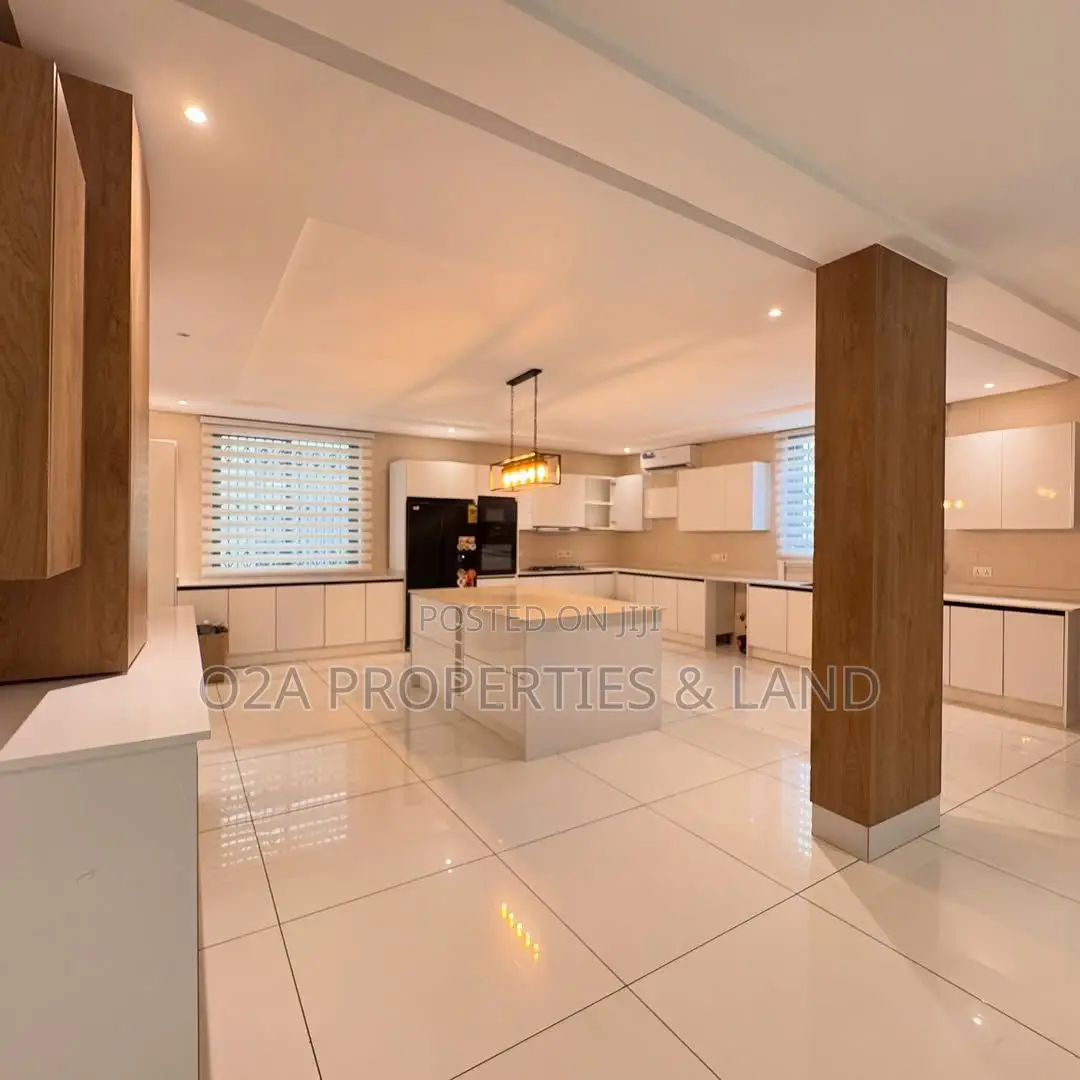 6bdrm House in Spintex, Manet Court for sale in Manet Court