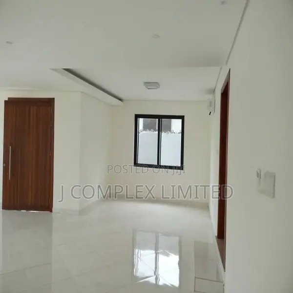 4bdrm House in North Ridge for rent in North Ridge