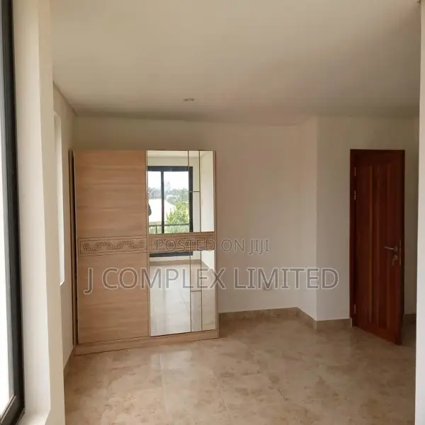 4bdrm House in North Ridge for rent in North Ridge