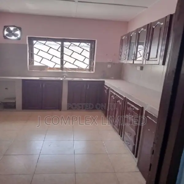5bdrm House in North Ridge for rent in North Ridge