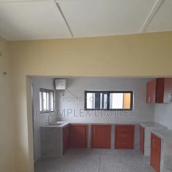 5bdrm House in North Ridge for sale in North Ridge