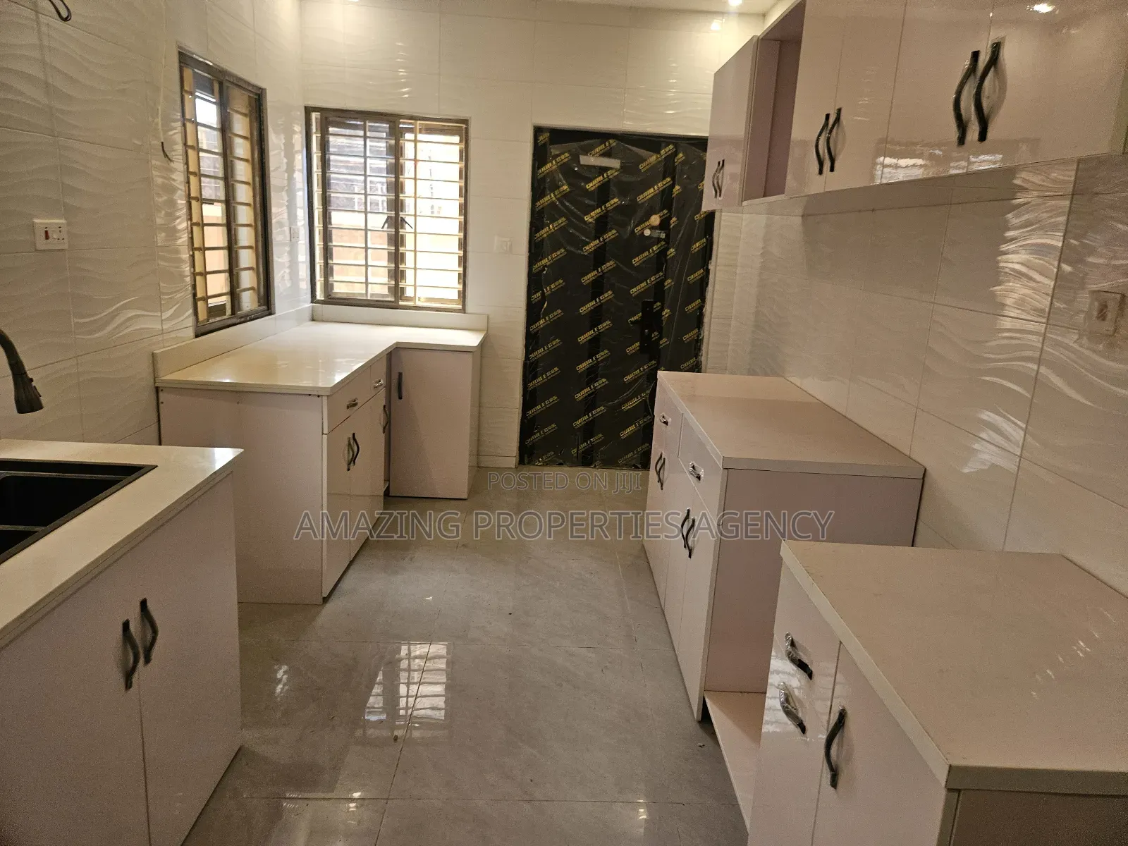 4bdrm House in Spintex Road Coastal, Baatsona Total for rent in Baatsona Total