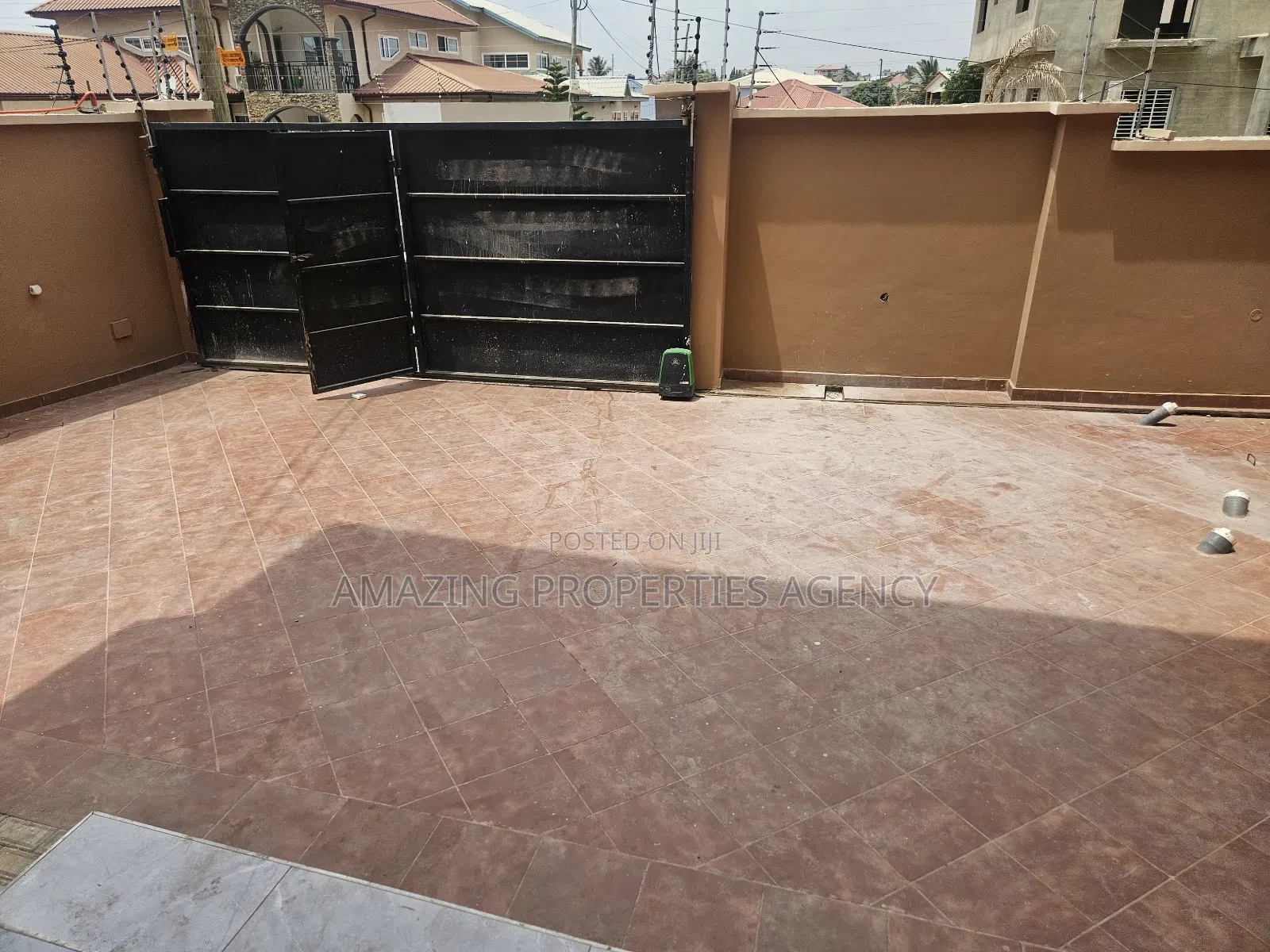 4bdrm House in Spintex Road Coastal, Baatsona Total for rent in Baatsona Total