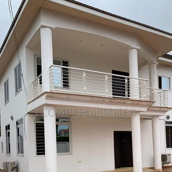 4bdrm House in North Ridge for sale in North Ridge