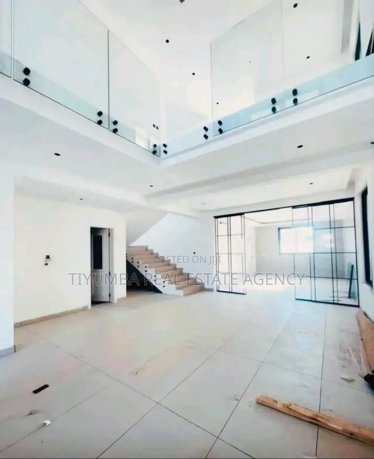 4bdrm Duplex in Tiyumba Real Estate, Little Roses Area for sale in Little Roses Area