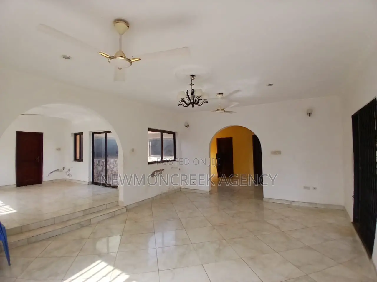 4bdrm Bungalow in Ashiyie Adenta, Accra Metropolitan for rent in Accra Metropolitan