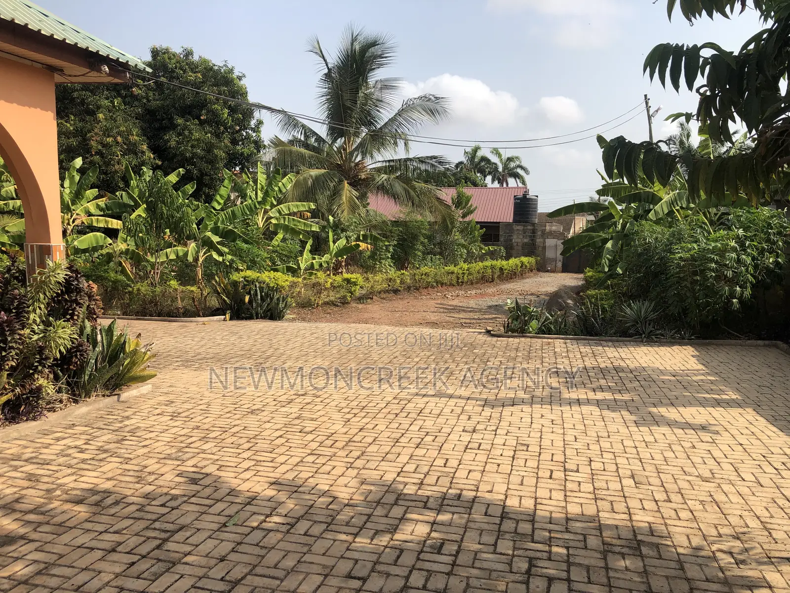 4bdrm Bungalow in Ashiyie Adenta, Accra Metropolitan for rent in Accra Metropolitan