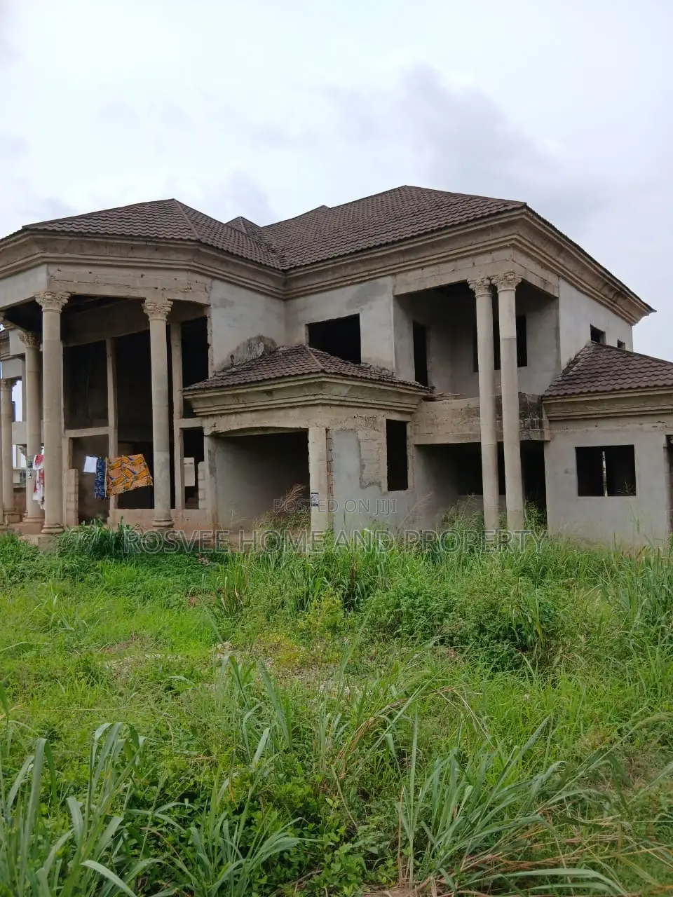 5bdrm Mansion in Hilltop, Kumasi Metropolitan for sale in Kumasi Metropolitan