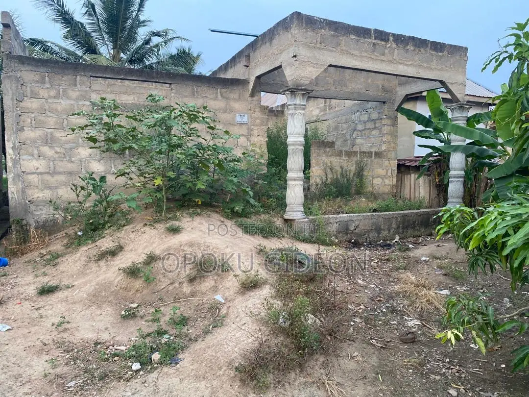 2 Bedrooms Uncompleted for Sale at Manhean in Manhean