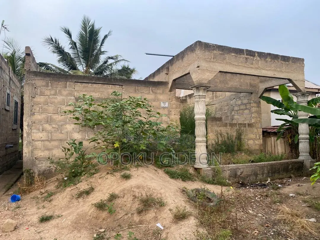 2 Bedrooms Uncompleted for Sale at Manhean in Manhean