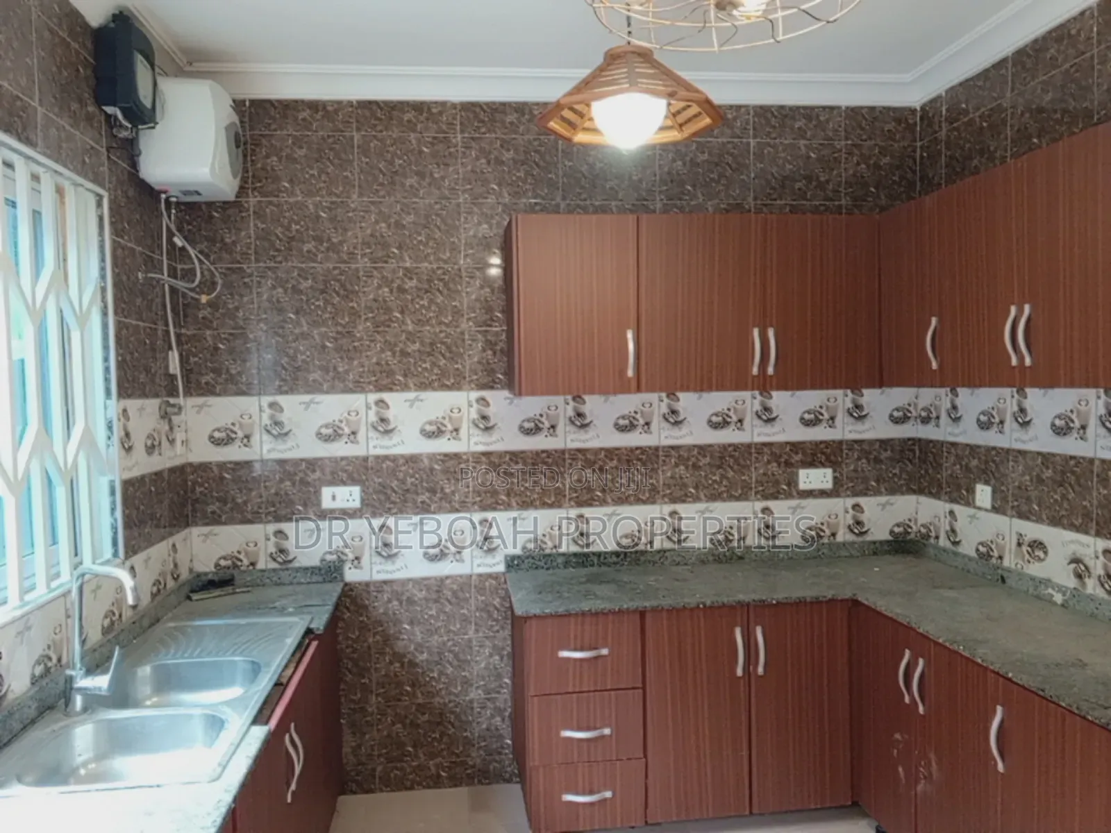 4bdrm House in Spintex Road for rent in Spintex