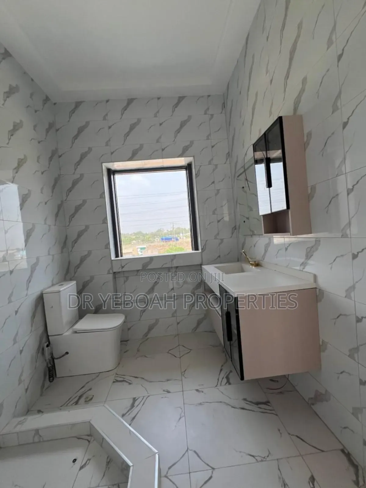 4bdrm Duplex in Accra Borteiman:- 4, Tema Metropolitan for sale in Tema Metropolitan