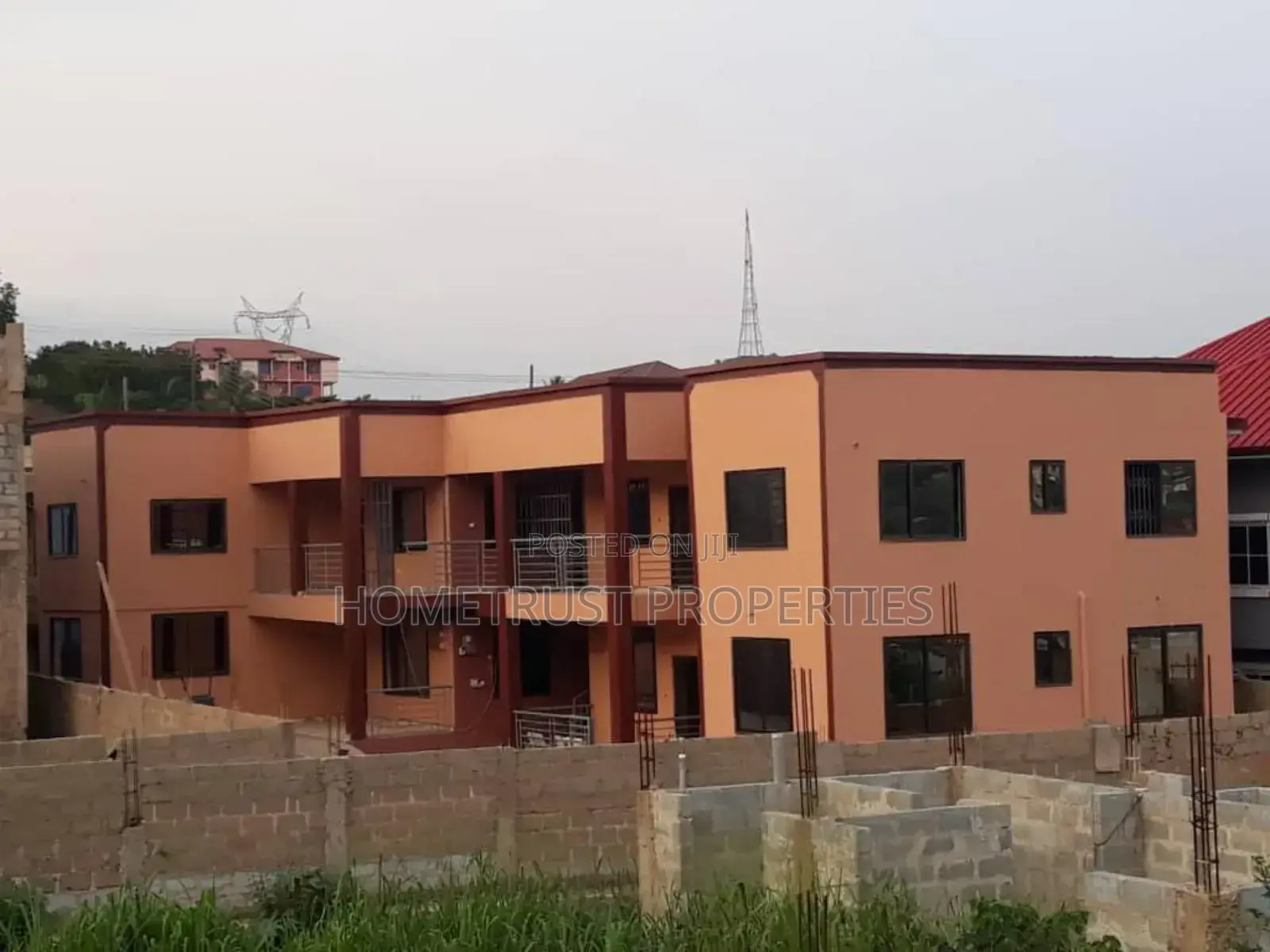 10bdrm Apartment in Kwabenya for sale in Kwabenya