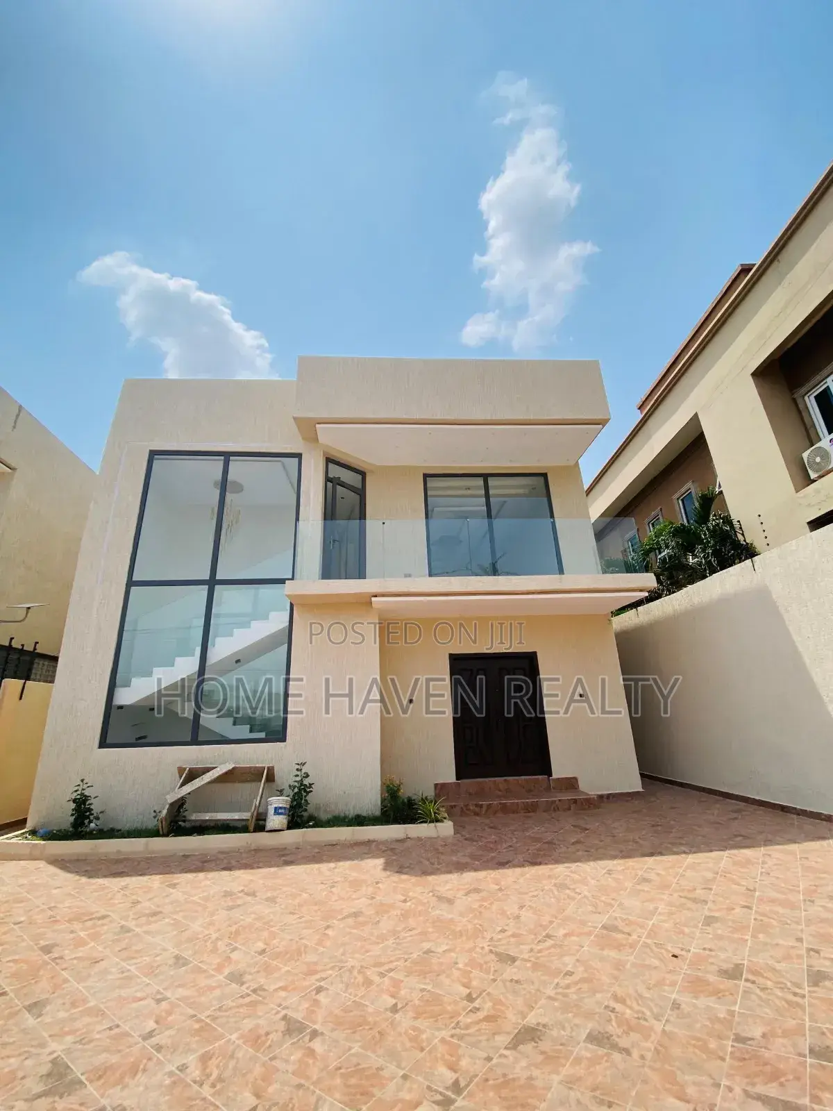 4bdrm House in East Legon Ogbojo, American House for sale in American House