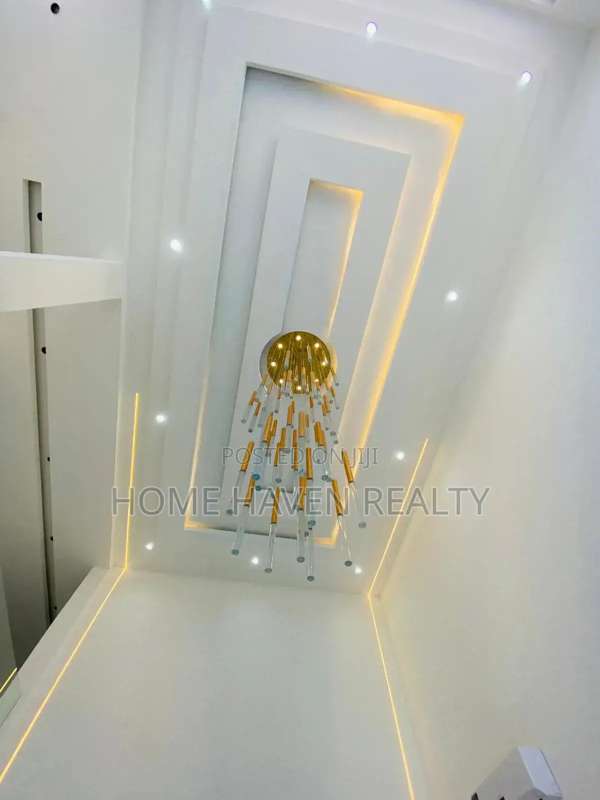 4bdrm House in East Legon Ogbojo, American House for sale in American House