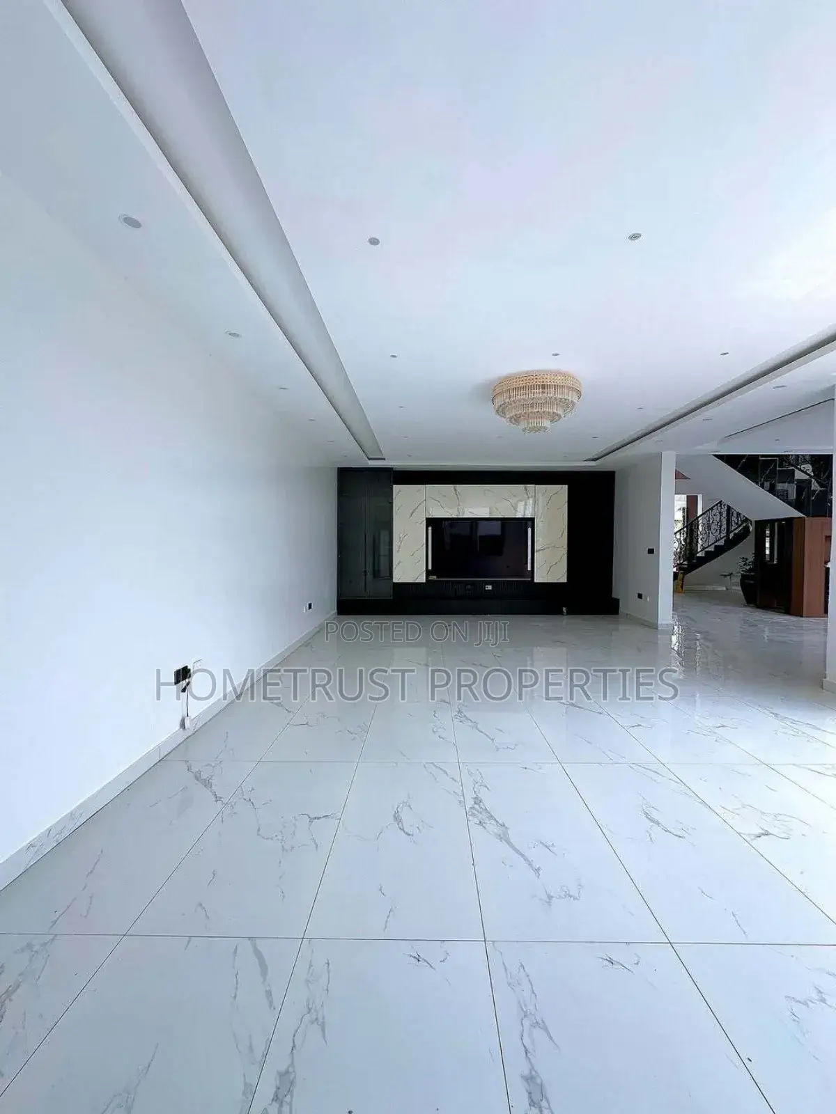 6bdrm Mansion in East Legon Trassaco, Boundary Road Area for sale in Boundary Road Area