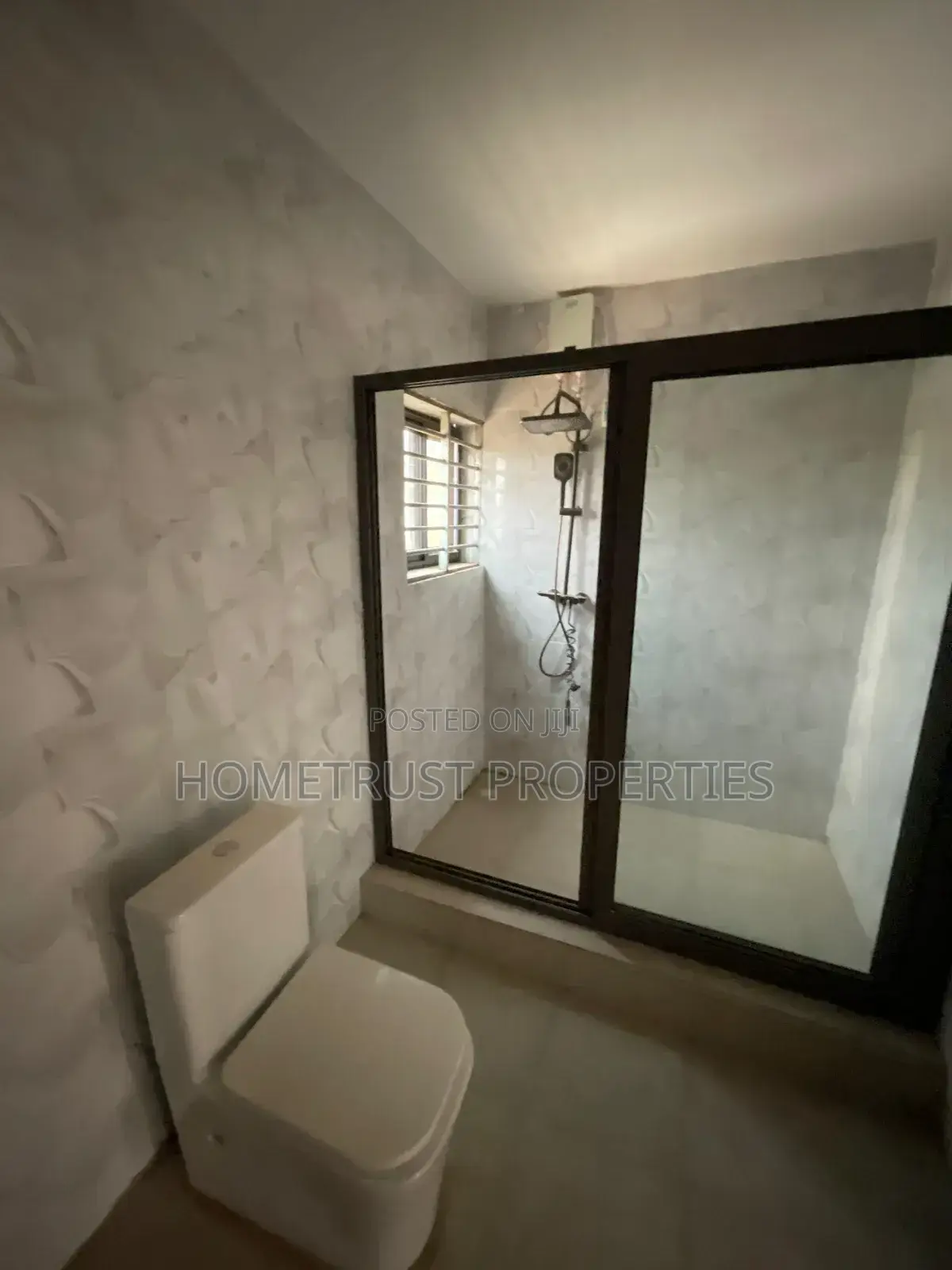 5bdrm Duplex in Achimota Tantra, Mile 7 for rent in Mile 7