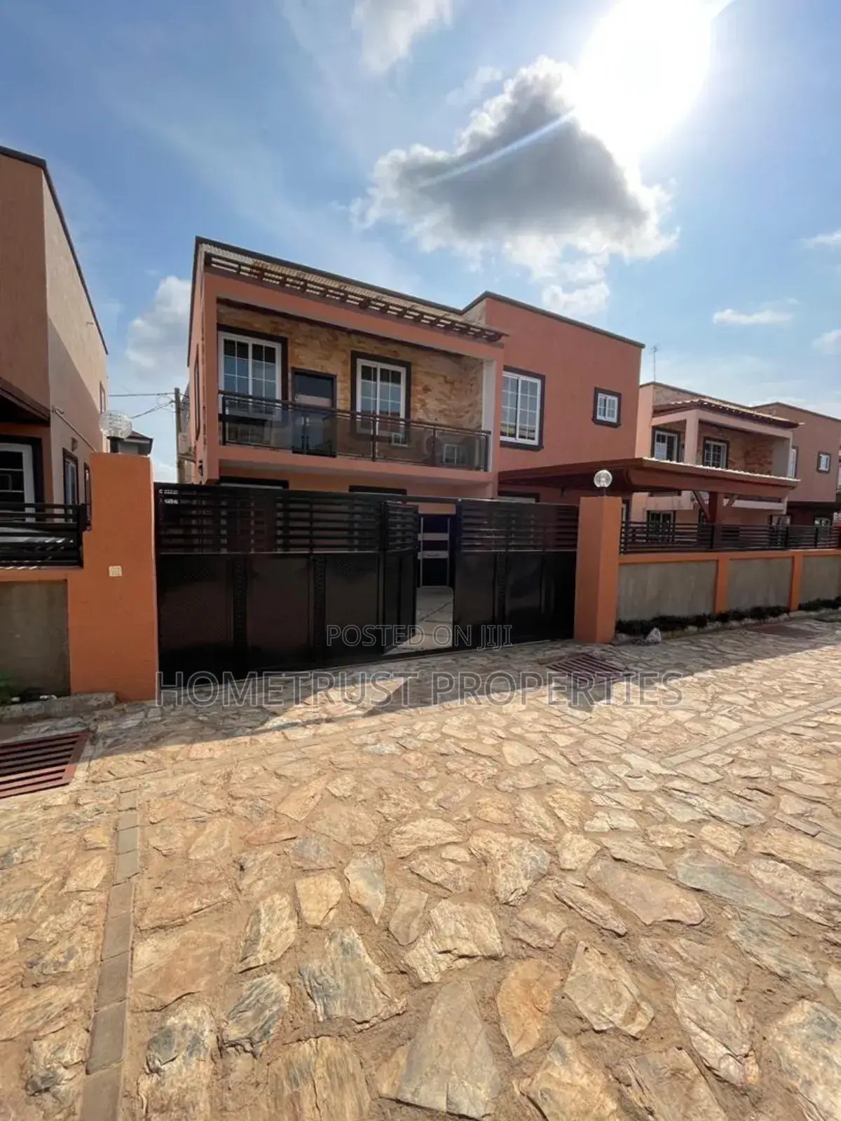 3bdrm Duplex in East Airport for rent in Airport Residential Area