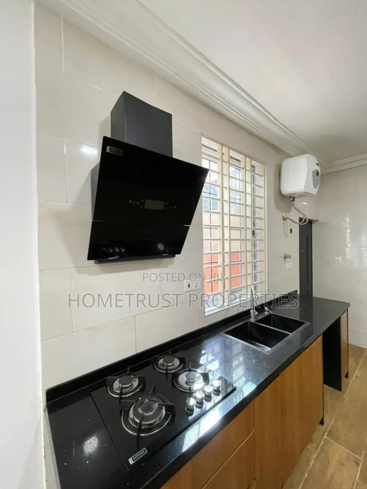 3bdrm Duplex in East Airport for rent in Airport Residential Area