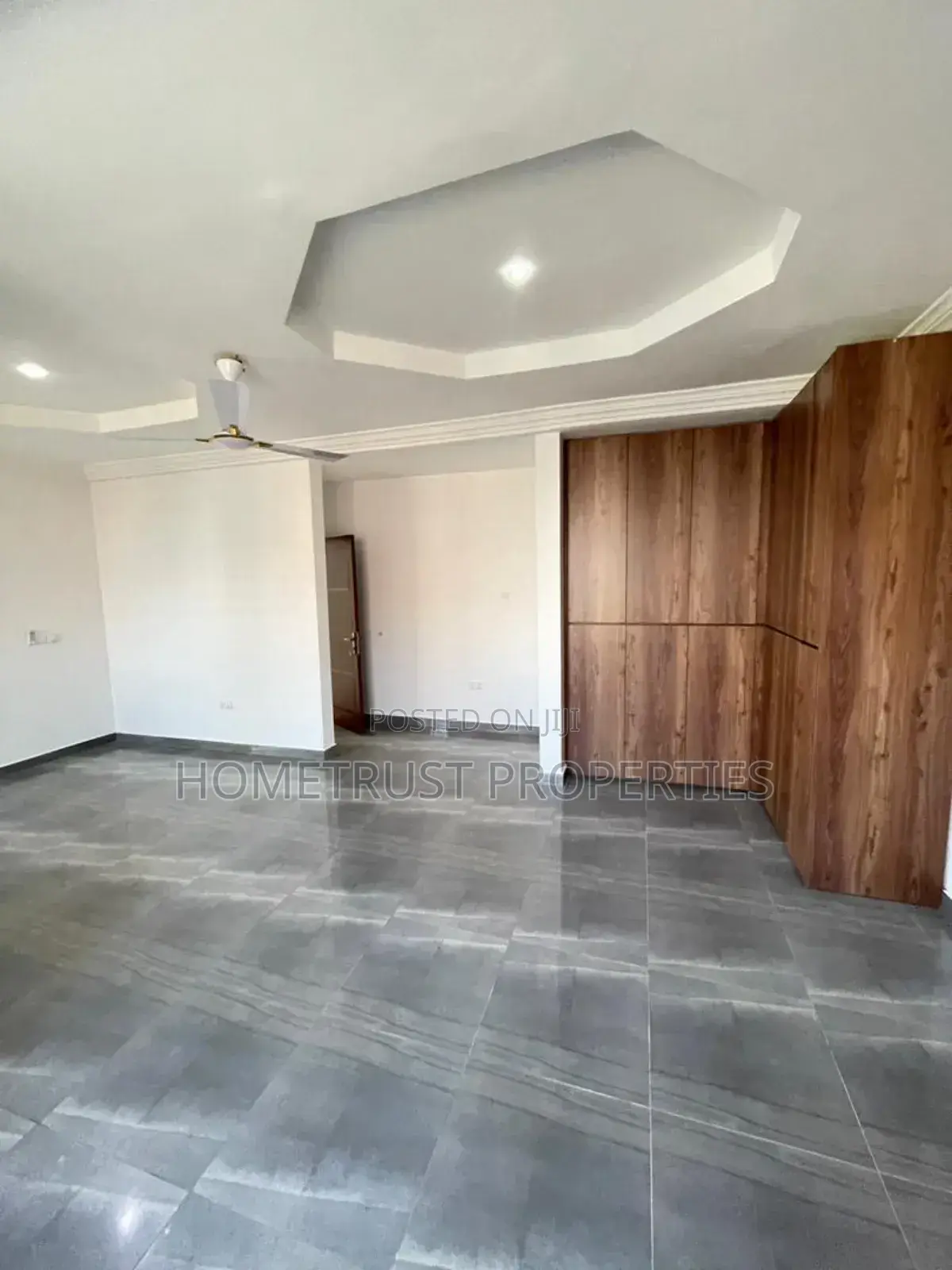 3bdrm Duplex in East Airport for rent in Airport Residential Area