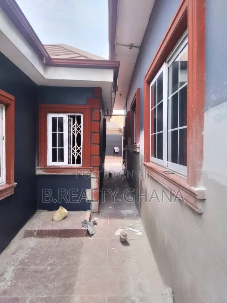 3bdrm House in Teshie-Nungua Estates for sale in Teshie-Nungua Estates