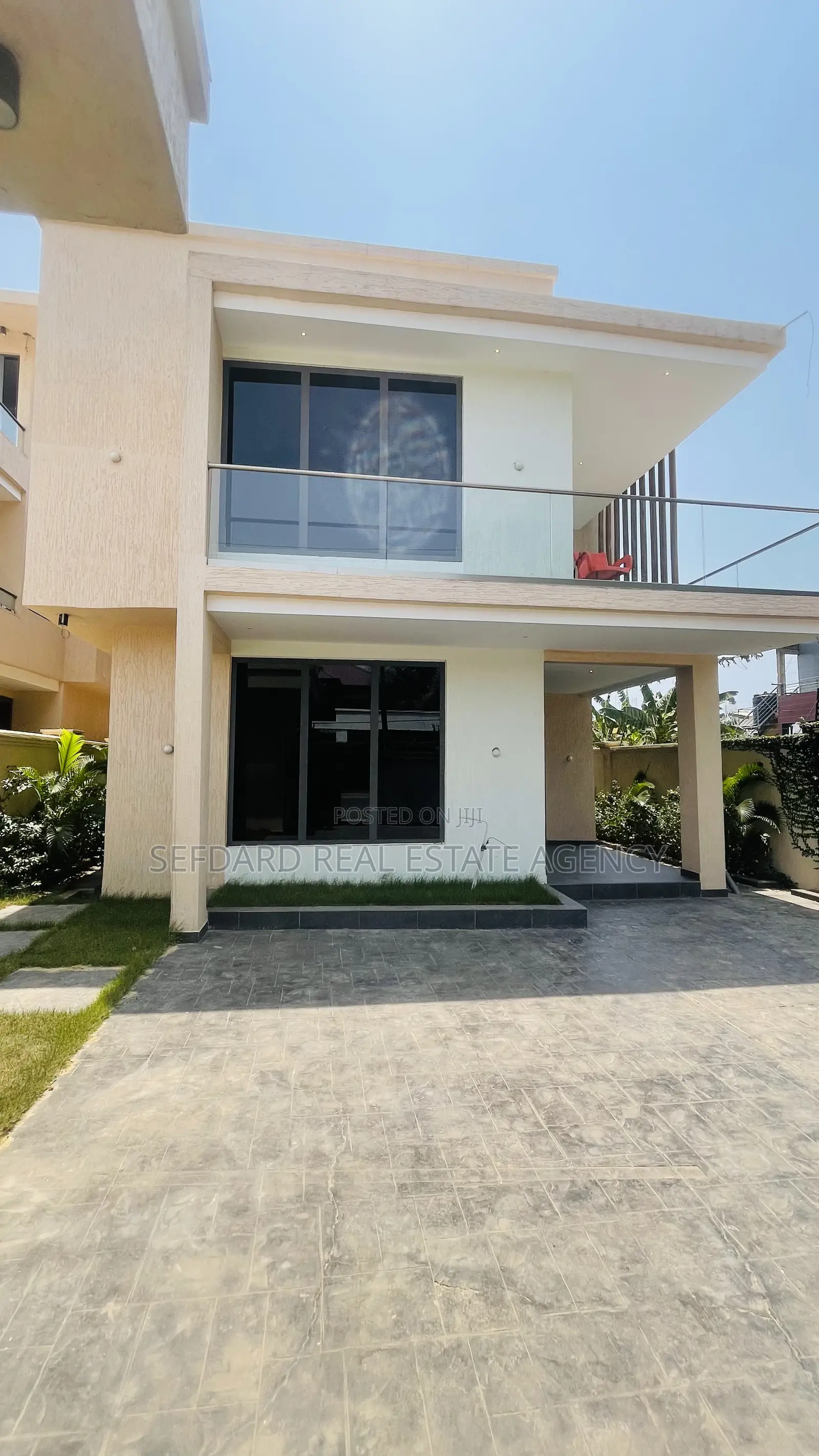 4bdrm Duplex in Tseaddo for sale in Tseaddo